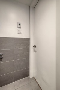 Renovated Akelius studio apartment for rent. Located near Saint-Laurent in the Plateau Mont-Royal ne... (image 8)
