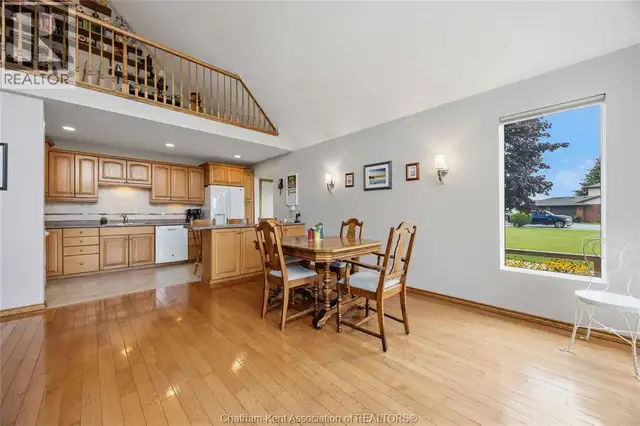 3932 St Clair PARKWAY Port Lambton, Ontario in Houses for Sale in Chatham-Kent - Image 8