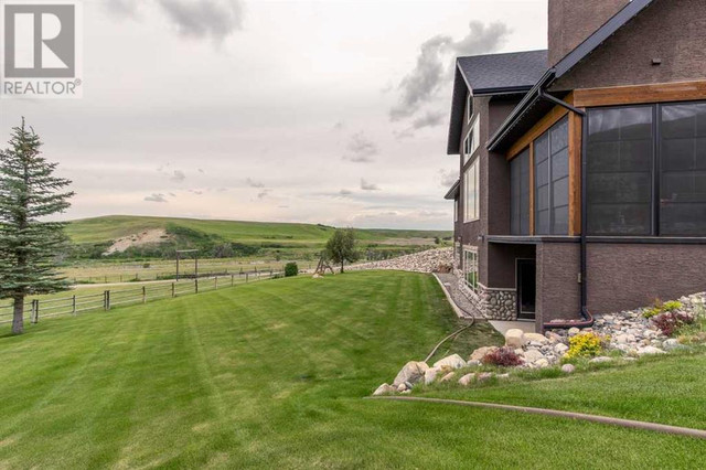 45002 RANGE RD 281 Rural Cardston County, Alberta in Houses for Sale in Lethbridge - Image 4