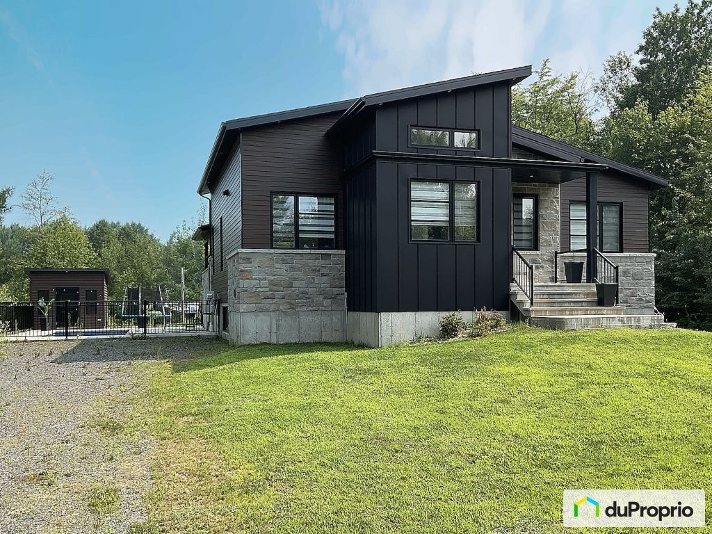 $689,900 - Bungalow for sale in Drummondville (St-Nicéphore) — photo 2