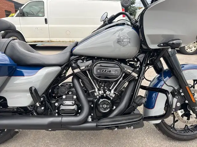 2023 Harley-Davidson Road Glide Special ~ QUICK DETACH TOUR PAK  in Sport Touring in City of Toronto - Image 11