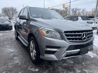HERE IS A 1 OWNER MERCEDES DEALER SERVICED VERY CLEAN ML350 BLUETEC DISEL MB WITH NO ACCIDENTS AND F... (image 2)
