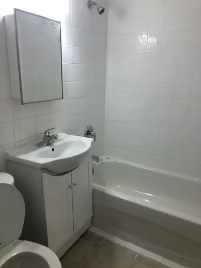 38-40 Lambton Avenue - bachelor Apartment for Rent, View more