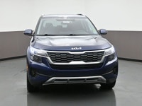 Apple Carplay, Heated seats, Blind spot monitoring, Keyless entry! Kijiji Engine: 4 Cylinder Engine... (image 1)