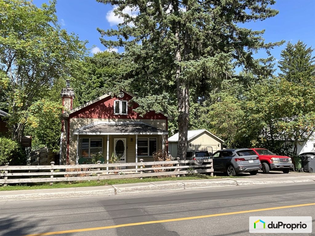 $599,999 - 2 Storey for sale in St-Sauveur — photo 1