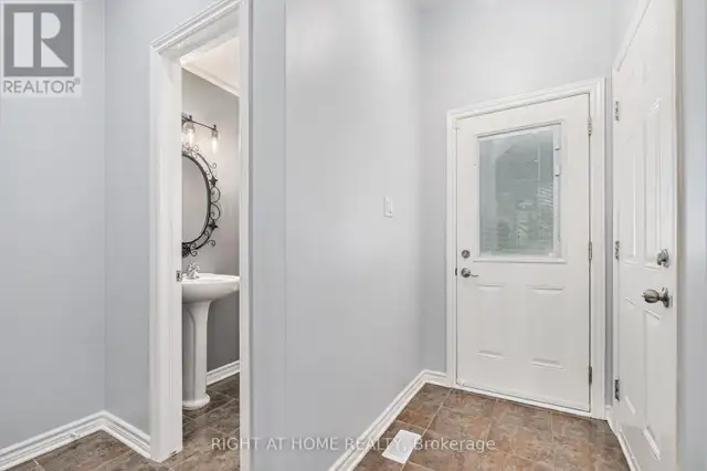 352 SELENE WAY Ottawa, Ontario62866661507074122