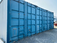 Seacan (storage unit) rental with lights