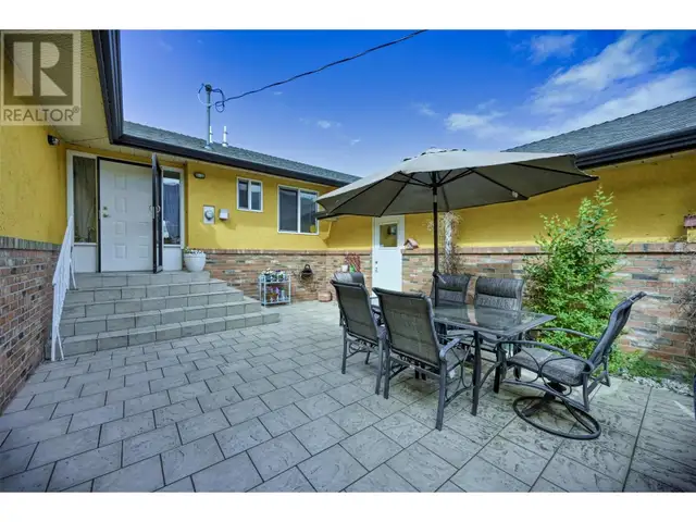 45 HARBOUR KEY Drive Osoyoos, British Columbia in Houses for Sale in Penticton - Image 9