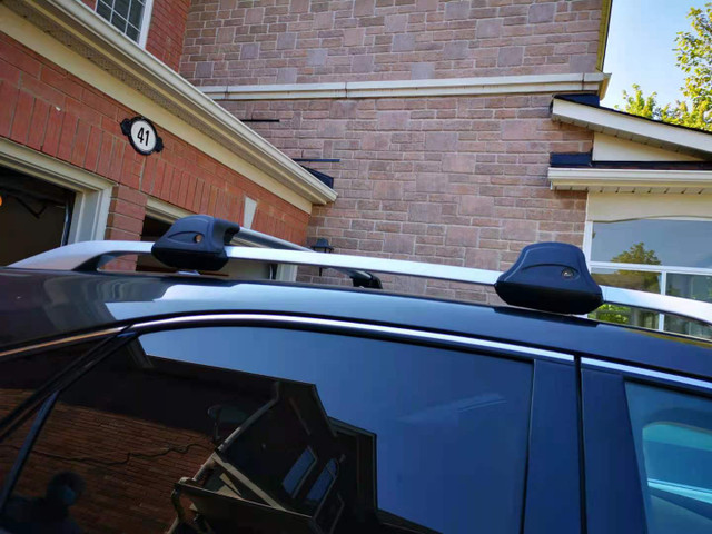 2003-2013 Toyota Highlander Crossbars Roof Rack in Other Parts & Accessories in Markham / York Region - Image 3