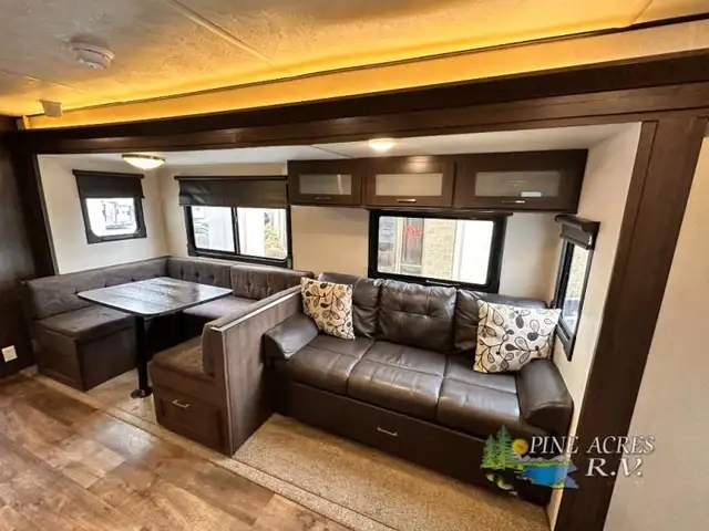 2019 Forest River RV Salem 32BHDS Bunk Room & 2 Slides in Travel Trailers & Campers in Moncton - Image 16
