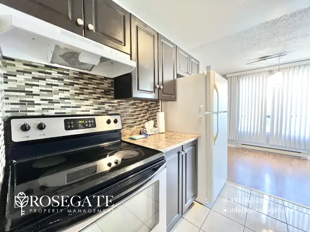 Spacious 2-Bedroom Apartment in Prime London Location – 900 Sq F in Long Term Rentals in London - Image 4