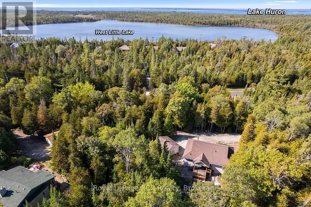 83 LAKEWOOD COUNTRY LANE Northern Bruce Peninsula, Ontario in Houses for Sale in Owen Sound - Image 4