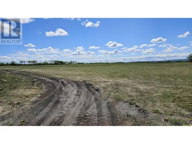PART NW 1/4 MORRISON PLACE ROAD Fort St. John, British Columbia in Land for Sale in Fort St. John - Image 2