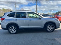 WHY THIS FORESTER STANDS OUT: • SUBARU SYMMETRICAL AWD Confident in snow, rain, gravel roads whateve... (image 3)