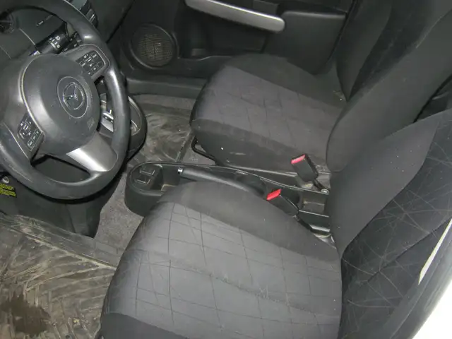 2012 Mazda Mazda2 GX LOW BUDGET !!!414904603084728328