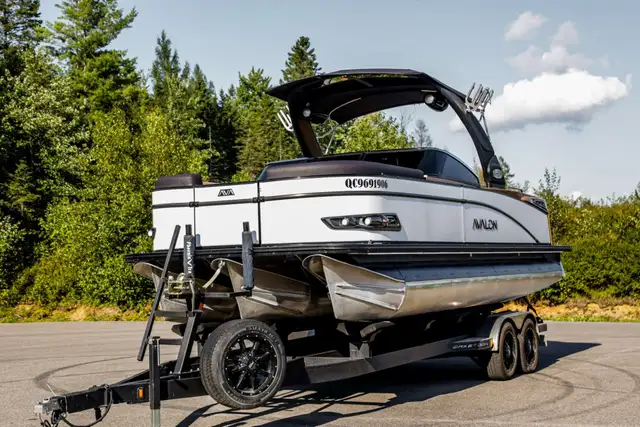 2024 Avalon WAKETOON in Powerboats & Motorboats in Rimouski / Bas-St-Laurent - Image 3