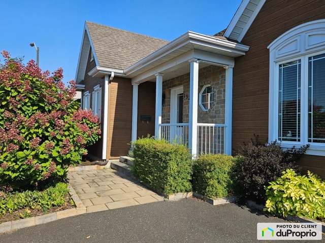 $549,900 - Bungalow for sale in Levis — photo 2