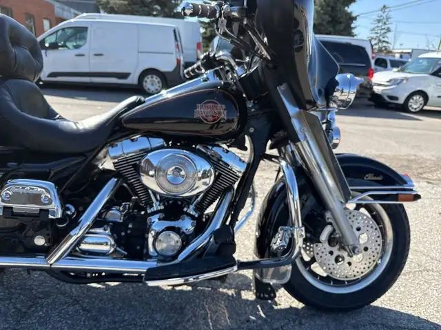 2001 Harley-Davidson Electra Glide Classic ~ ELECTRA GLIDE ~ 88C in Sport Touring in City of Toronto - Image 28