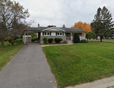 About This beautiful lower unit has brand new flooring throughout and offers: 1 bedroom 1 bathroom F...