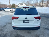 4Motioin All Wheel Drive Leather Interior Digital Cockpit Apple Carplay Android Auto Back Up Camera... (image 3)