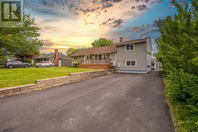 11 Elizabeth Street Dartmouth, Nova Scotia62864755239810123