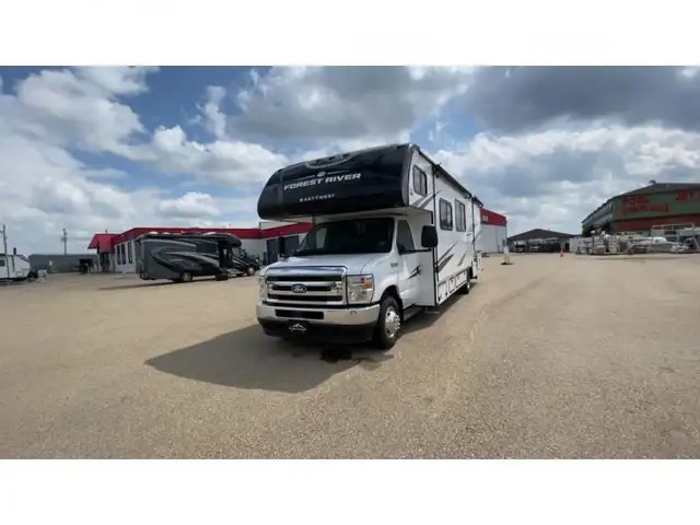 2026 EAST TO WEST Entrada 2950OK in RVs & Motorhomes in Edmonton - Image 6