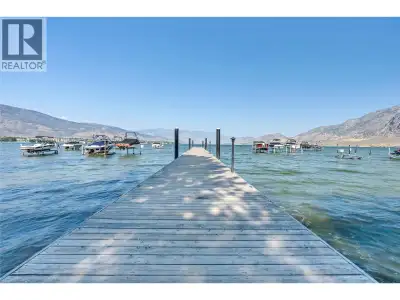 Welcome to Casa Del Lago! This immaculate, one-owner home offers over 600 sq. ft. of bright, well-de...