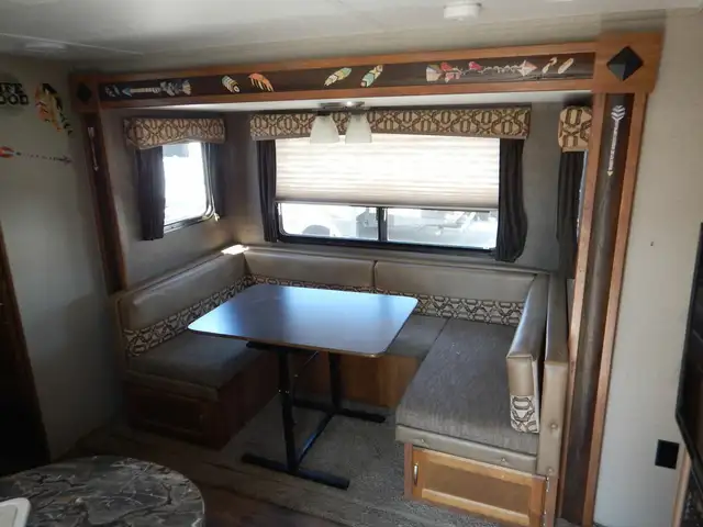 2017 KEYSTONE RV SPRINGDALE 240BHWE (FINANCING AVAILABLE) in Travel Trailers & Campers in Kelowna - Image 7