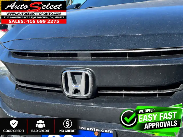 2017 Honda Civic LX **Rare 6 Speed** Backup Camera - Apple Ca... in Cars & Trucks in City of Toronto - Image 7