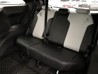 2025 Toyota Sienna XSE 7-Passenger XSE HYBRID!! AWD, ROOF, H..., View more