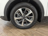 No Accidents, Locally Owned Vehicle, New Tires! Get behind the wheel of the 2019 Kia Sorento 3.3L EX... (image 9)
