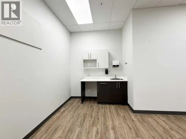 107, 11601 101 Avenue Grande Prairie, Alberta in Commercial & Office Space for Rent in Grande Prairie - Image 11