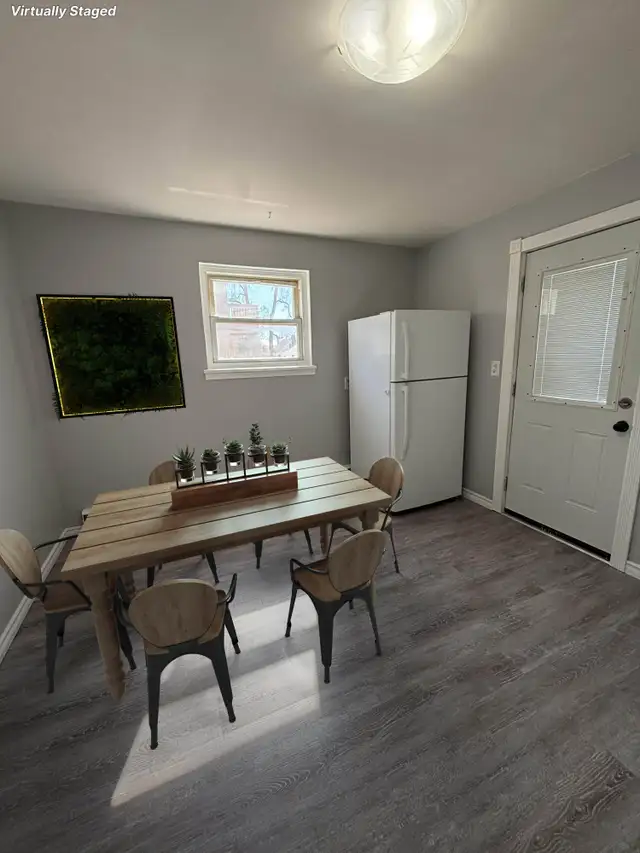MAIN FLOOR  2 BEDROOM APARTMENT ~ $1295 in Long Term Rentals in Sarnia - Image 9