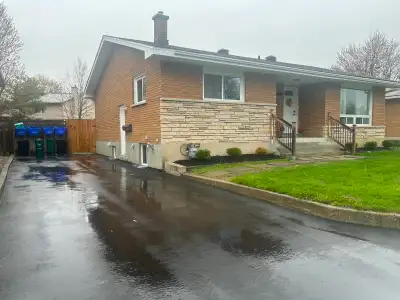 1540B Maxime St - Spacious BASEMENT APARTMENT FOR RENT. 2 bedrooms, large eat in kitchen (appliances...