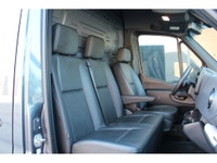 ONLY 47,000!!! , YES , ONLY 47,000 KM!!! 2022 MERCEDES SPRINTER 2500 - 144 - HIGH ROOF -- 3.0L V6 PO... (image 4)