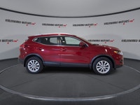 // ACCIDENT FREE!! // Meet the 2022 Nissan Qashqai SV FWD | Remote Start | Heated Steering Wheel, of... (image 8)