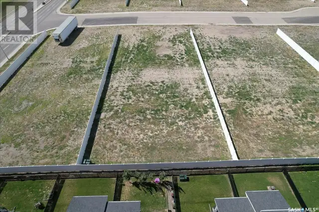 4 Loewen COURT Warman, Saskatchewan62864390445953121