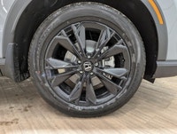 *PENDING* Price includes: Block heater, Air Conditioning, and Tire Tax. Price/Payments do not includ... (image 9)