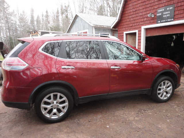 2015 nissan rogue in Cars & Trucks in Summerside - Image 3