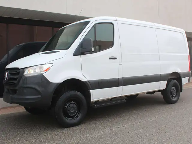 2024 Mercedes-Benz Sprinter \"A.W.D\" - \"LOW ROOF\" - \"DIESEL\