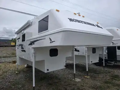 Northern Lite Limited Edition 10-2EXLEDB truck camper highlights: Queen Bed Dry Bath USB Charging St...