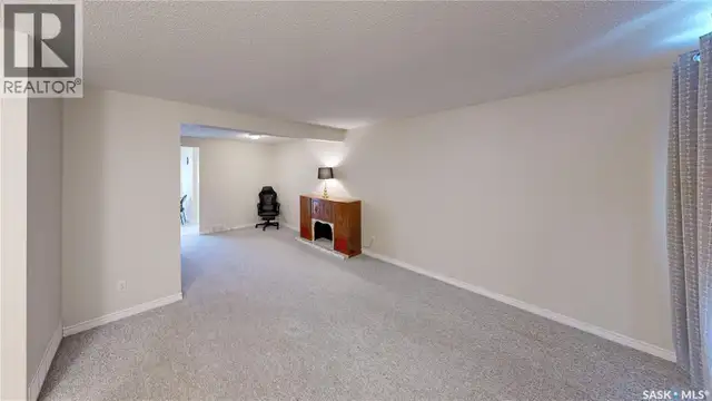 6 Mackenzie MEWS Regina, Saskatchewan in Condos for Sale in Regina - Image 6
