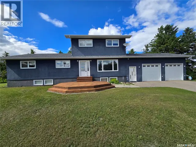 Muchowski Acreage Montmartre, Saskatchewan in Houses for Sale in Regina - Image 3