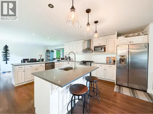 87 ANGLE STREET Kitimat, British Columbia in Houses for Sale in Kitimat - Image 9