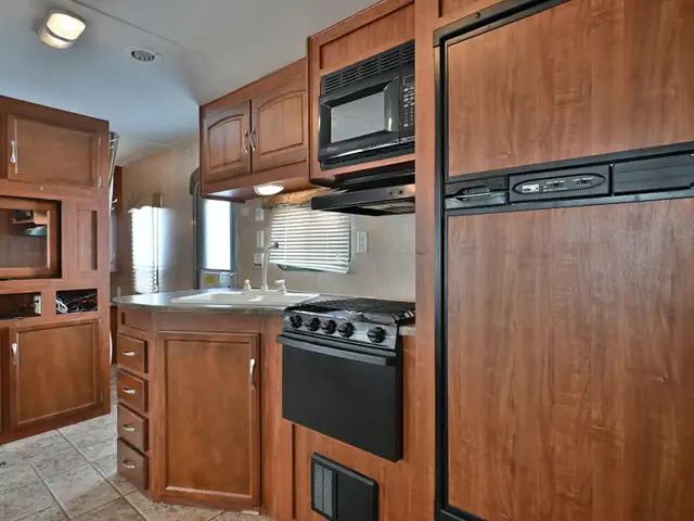 2010 Jayflight 29QBH in Travel Trailers & Campers in St. Albert - Image 16