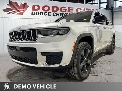 SPECIAL OFFER Only 219 kms! This Jeep Grand Cherokee L boasts a Regular Unleaded V-6 3.6 L/220 engin...