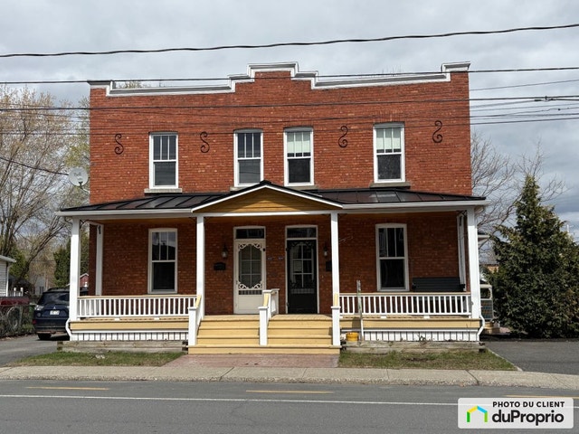 $630,000 - Duplex for sale in Drummondville (Drummondville) — photo 1