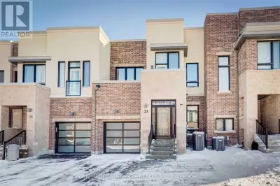 23 HELLIWELL CRESCENT Richmond Hill (Oak Ridges Lake Wilcox), On