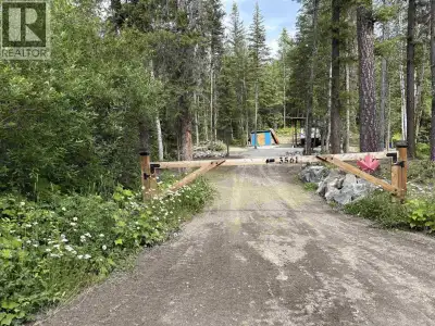 This .4 of an acre building lot at Hawkins Lake is just minutes from the public boat access. Build y...