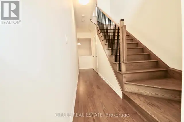 35 PHOENIX BOULEVARD Barrie (Painswick South), Ontario in Long Term Rentals in Barrie - Image 3